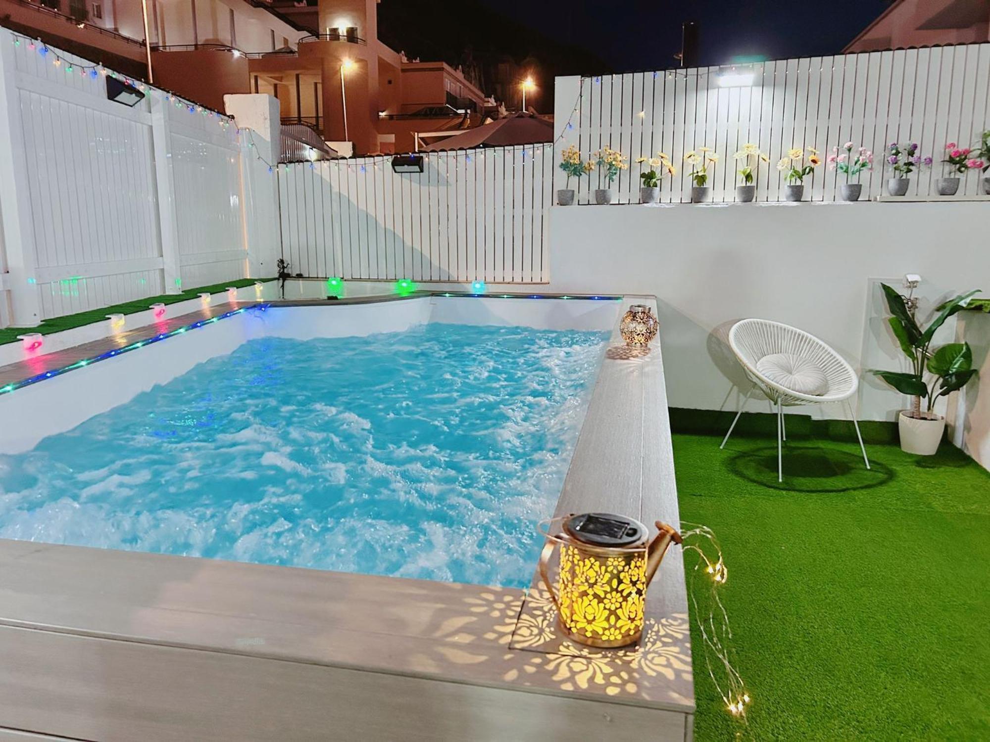 Big Villa Puerto Rico Streetfront With Private Saltwater Jacuzzi Pool, Bbq, Kitchen & 3 Terraces Near Shopping Center Екстериор снимка